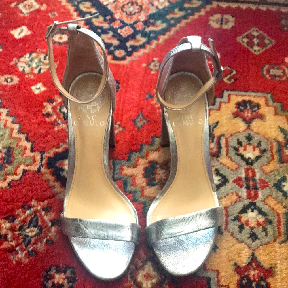 Heels - Picture 3 of 8